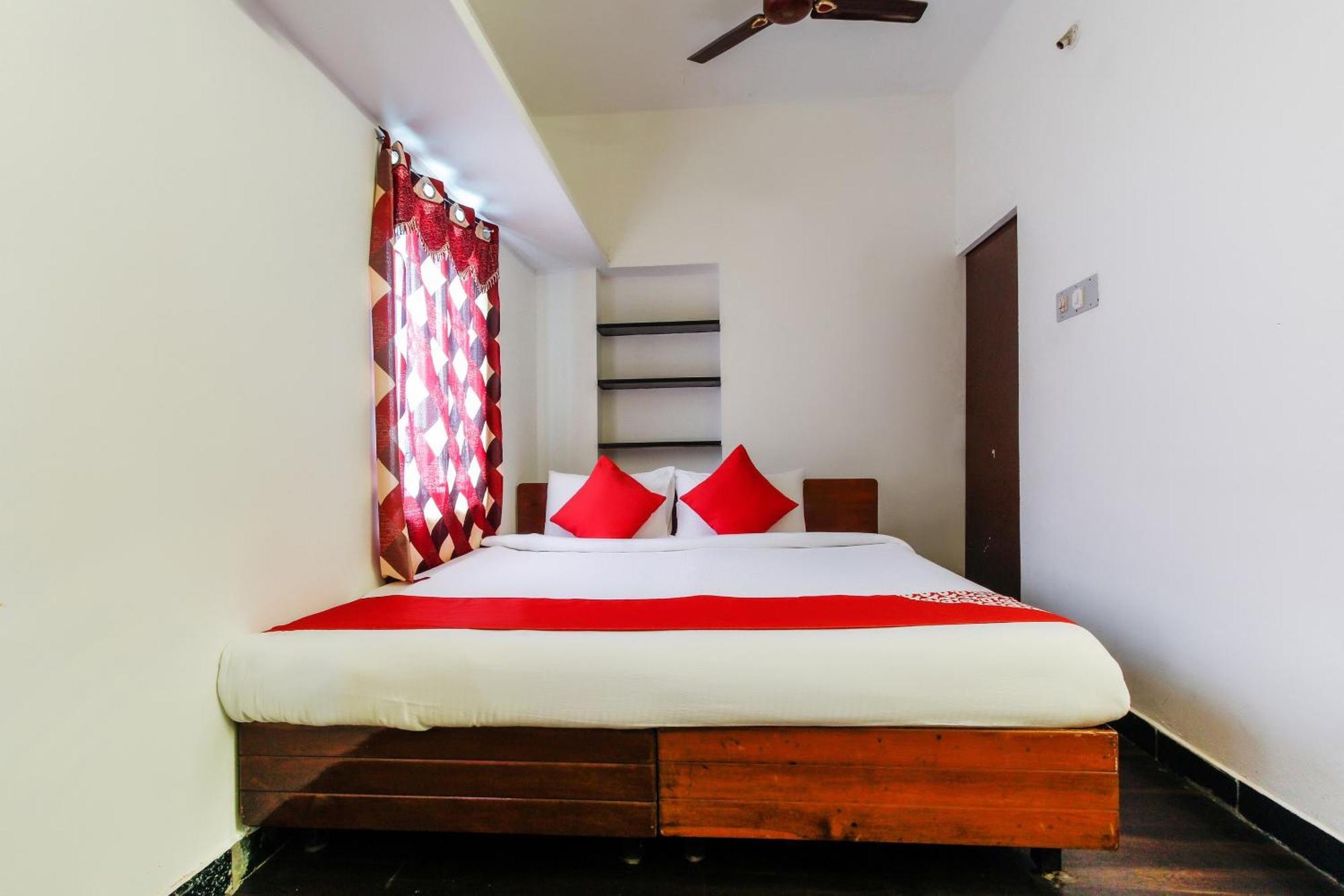 Hotel Lakshmi Narayana Salem Buitenkant foto