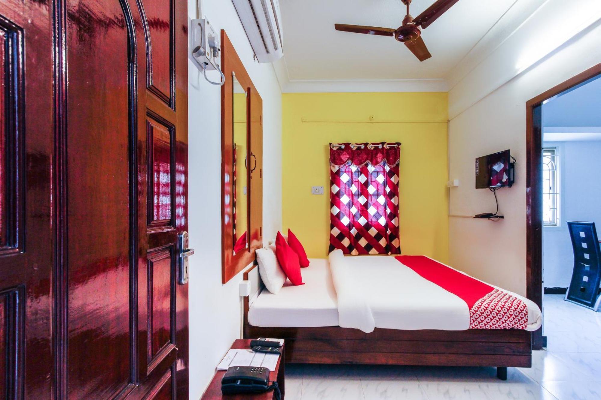 Hotel Lakshmi Narayana Salem Buitenkant foto