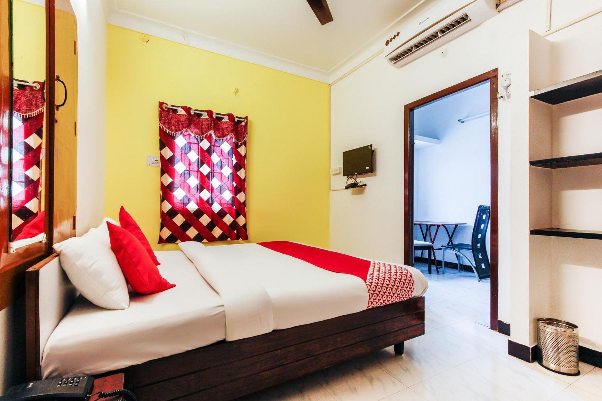 Hotel Lakshmi Narayana Salem Buitenkant foto